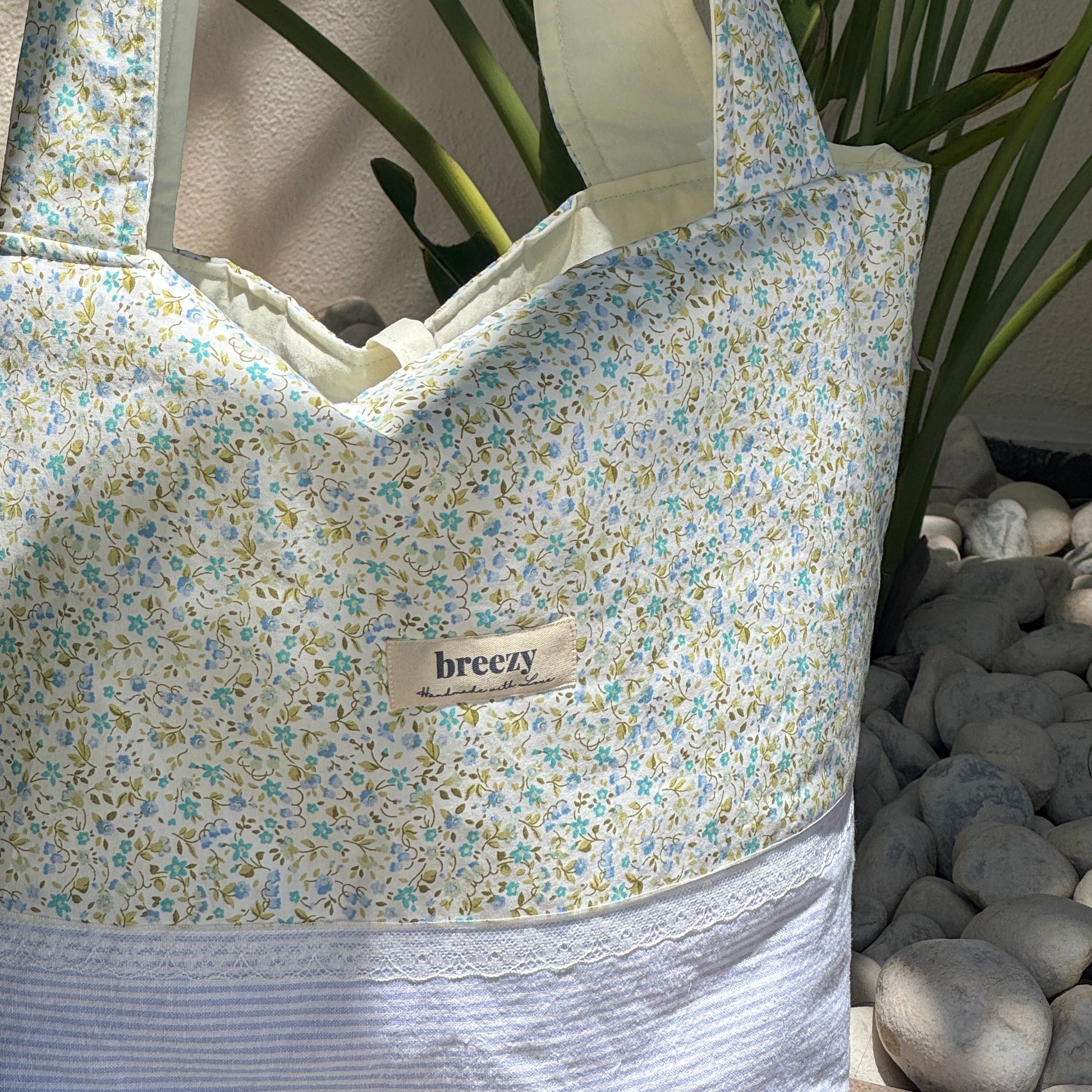 Iris Tote