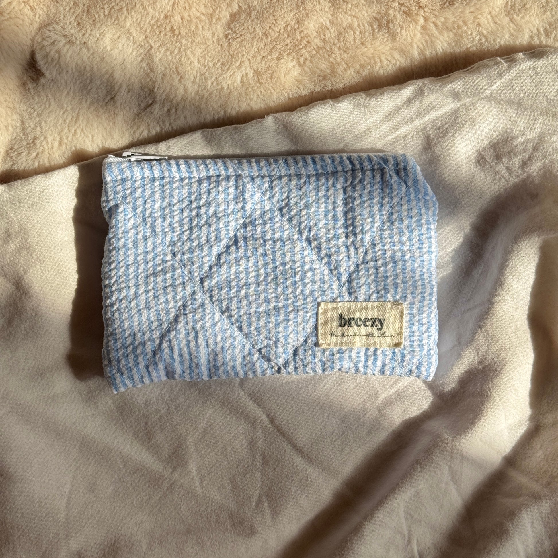 Seaside Pouch