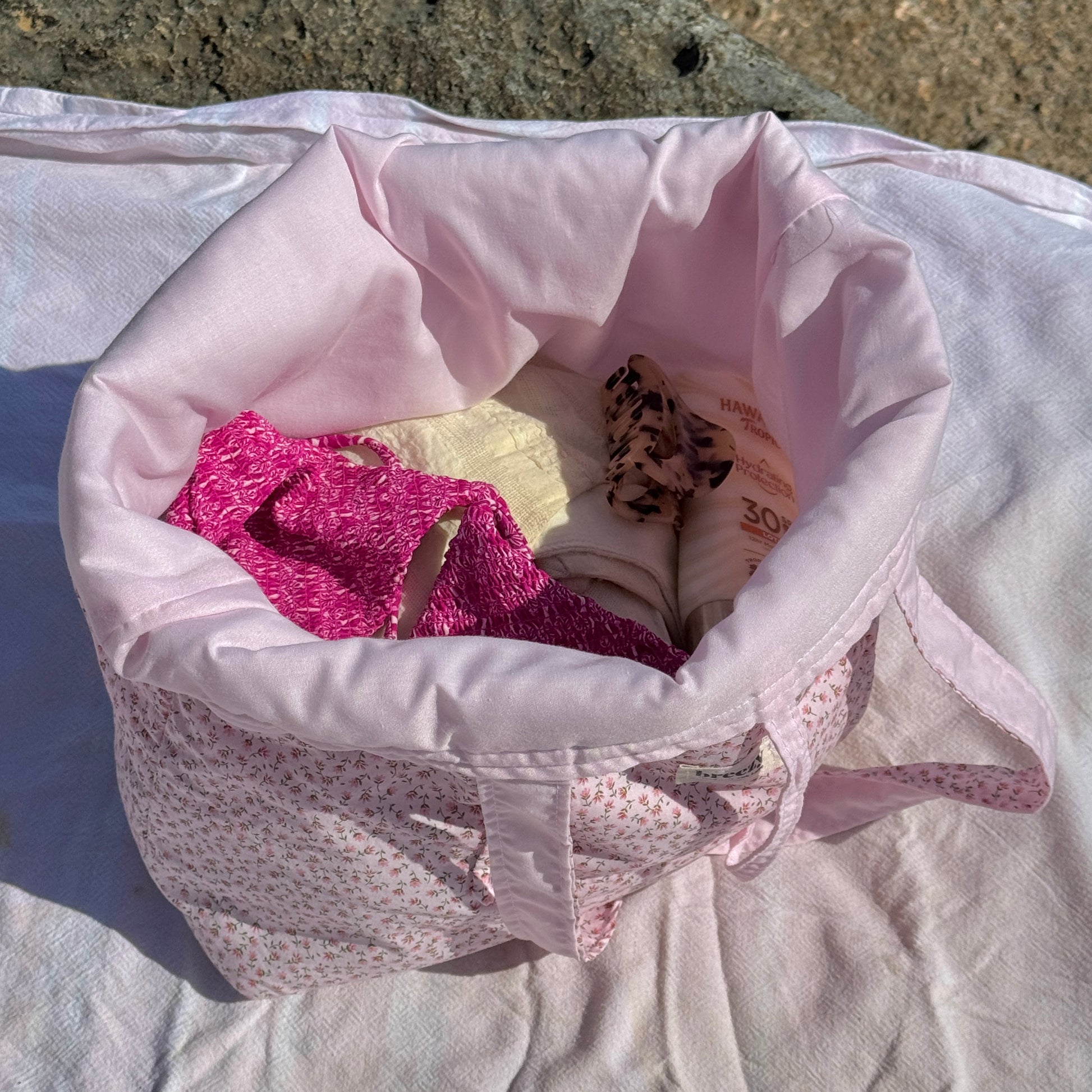 Pink Daisy Tote