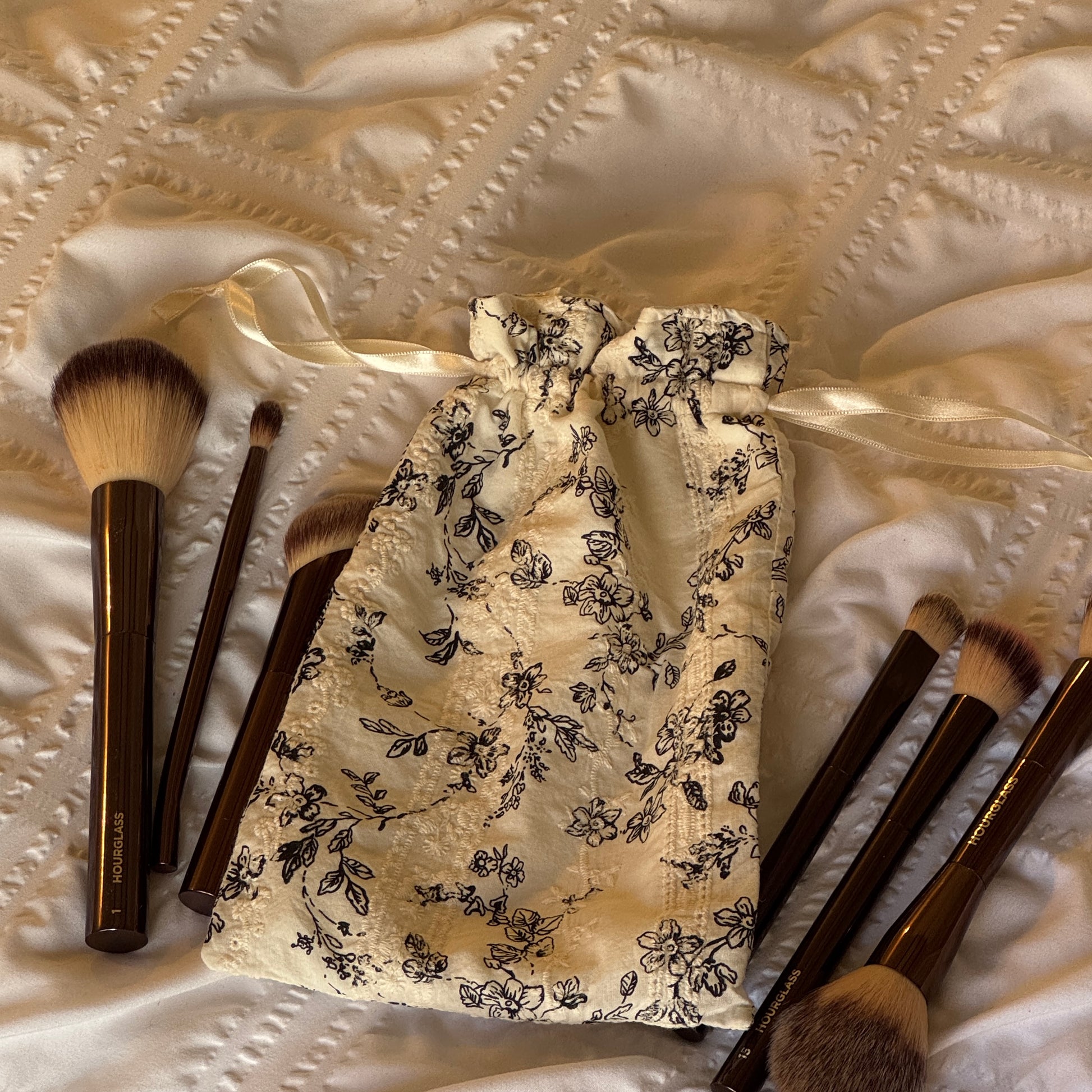 Ophelia Cinch Bag